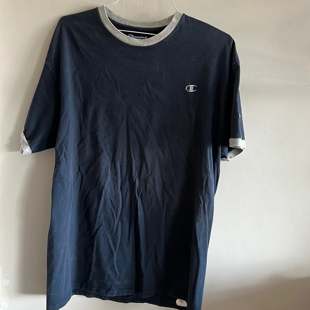 Champion tee shirt - Picture 1 of 4